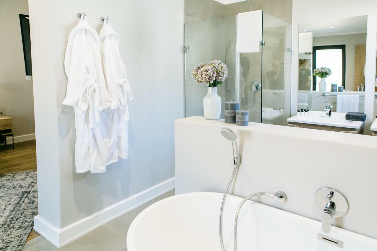 30 On Whites Guesthouse Bloemfontein Extérieur photo